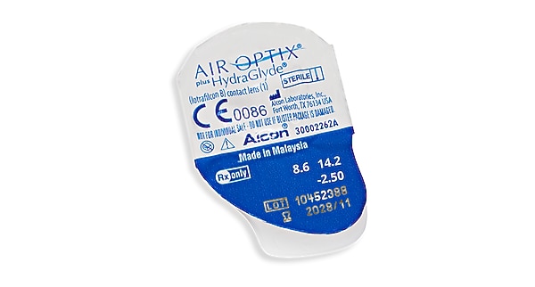 AIR OPTIX® Plus HydraGlyde® 3
